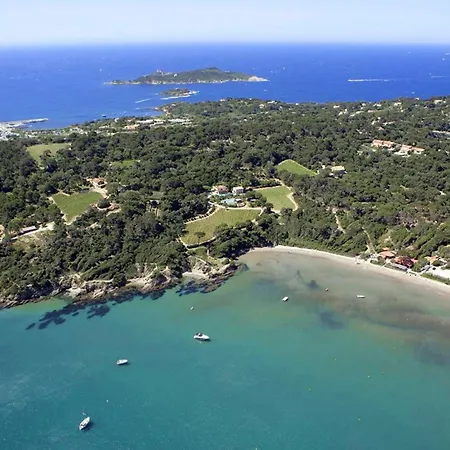 Hyedes Climatise Pour 4 Personnes Sur Le Port De Appartement