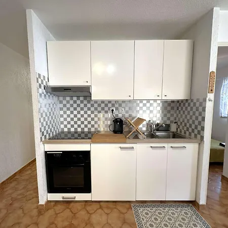 Appartement Hyedes Climatise Pour 4 Personnes Sur Le Port De